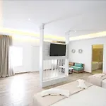 Tropicana , Suites&villas Mykonos Hotel 4*