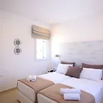 Ξενοδοχείο Tropicana Suites & Villas Mykonos