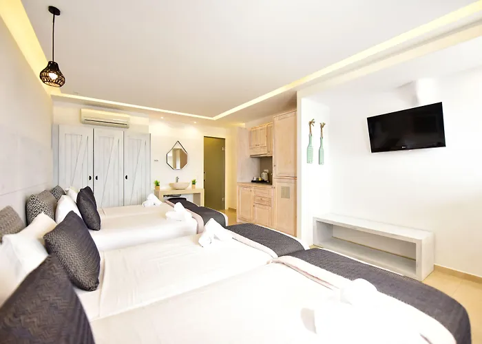 Tropicana , & Mykonos פרדייז ביץ'