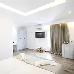 Tropicana , & Mykonos 4* Paradise Beach (Mykonos)
