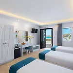 Tropicana , & Mykonos 호텔 파라다이스비치