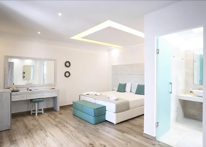 Tropicana , & Mykonos Отель Парадайз-Бич