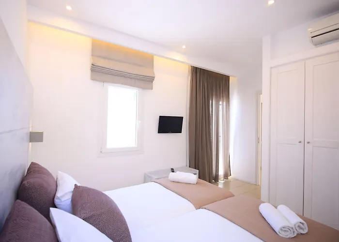 Tropicana , & Mykonos Парадайз-Бич