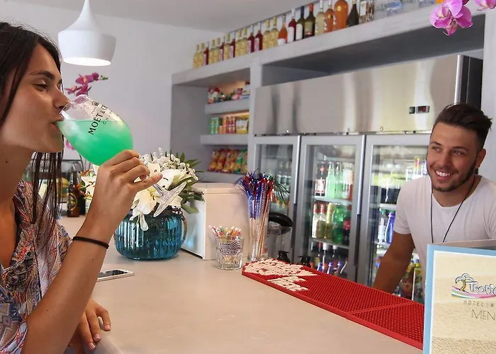 Tropicana , & Mykonos Отель Парадайз-Бич